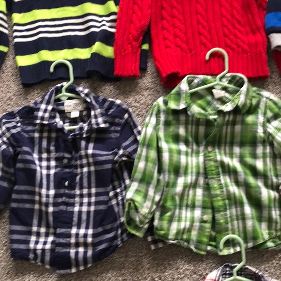 Lot of 2t Toddler boys sweaters and button downs - Picture 5 of 6